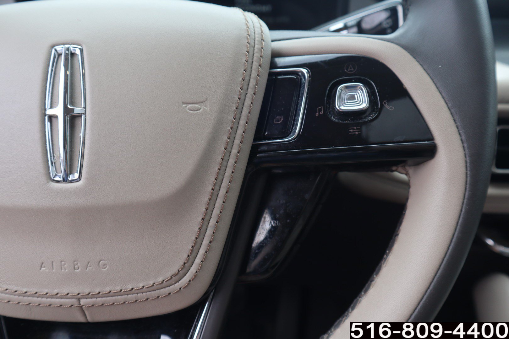 Used 2022 Lincoln Aviator AWD w/ Premium Package image 24