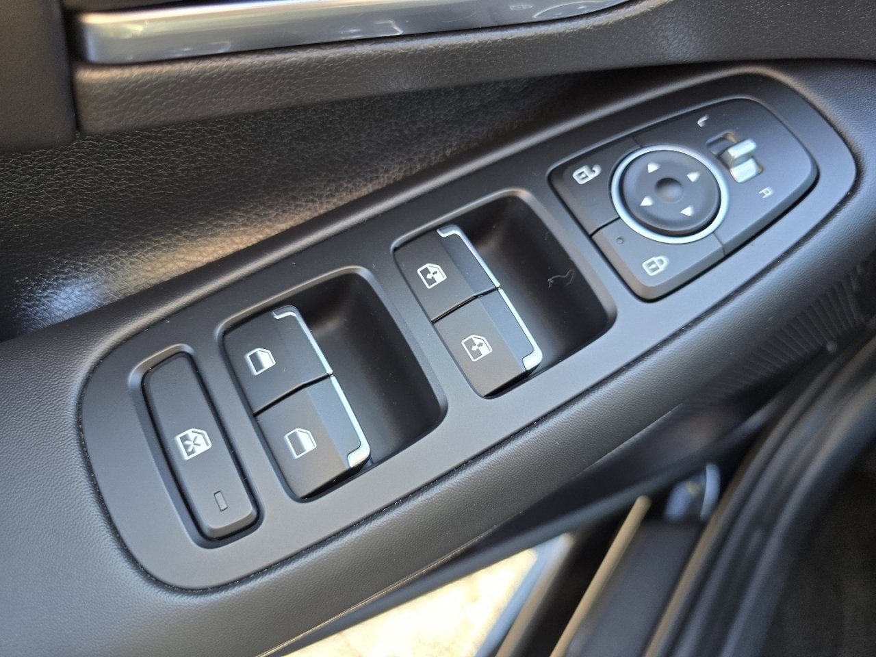 Used 2023 Hyundai Sonata SEL image 23