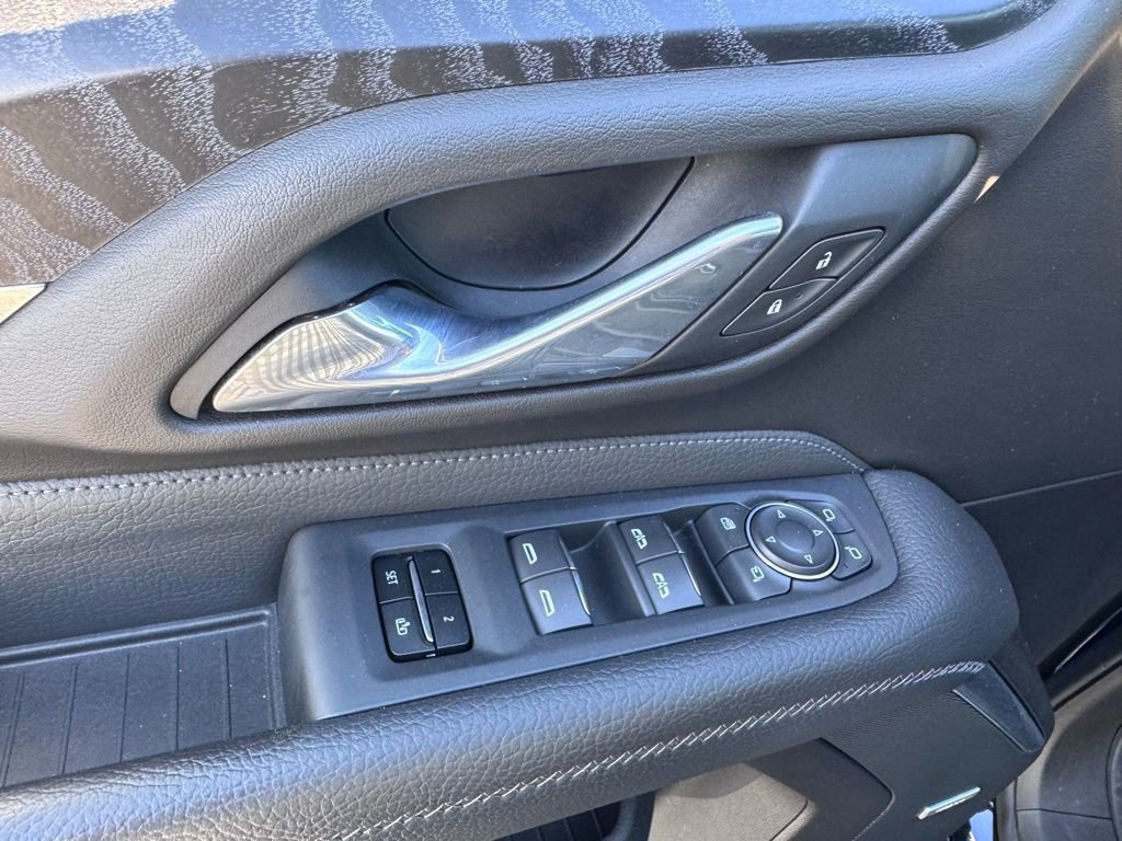 Used 2021 GMC Yukon Denali w/ Denali Ultimate Package image 18