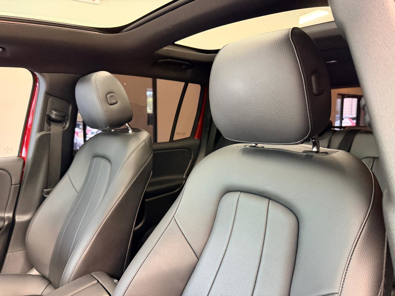 Used 2020 Mercedes-Benz GLB 250 image 19