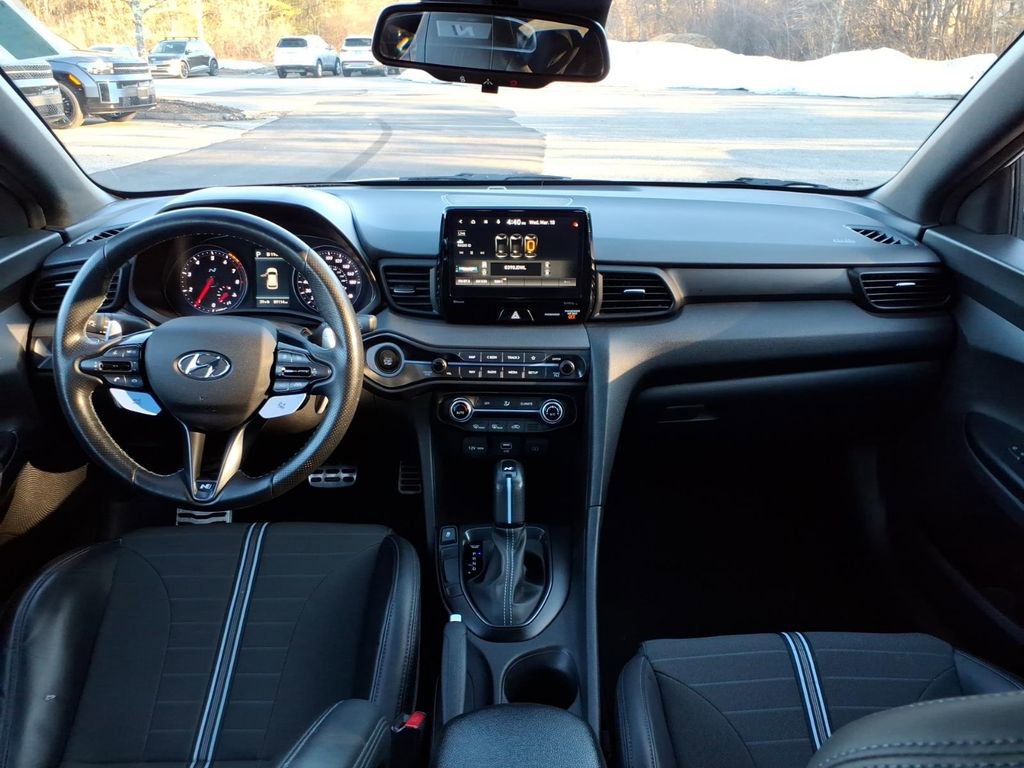 Used 2021 Hyundai Veloster N image 13