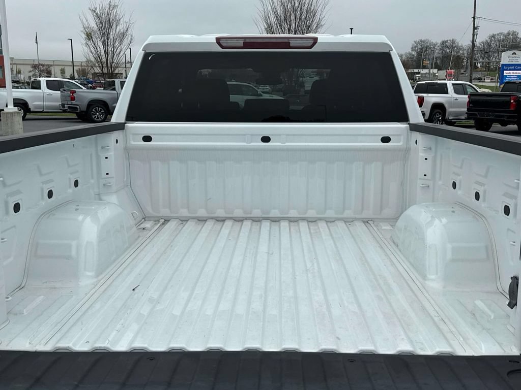 Used 2024 GMC Sierra 1500 Elevation w/ LPO, Elevation Black Package AWD/4WD image 21