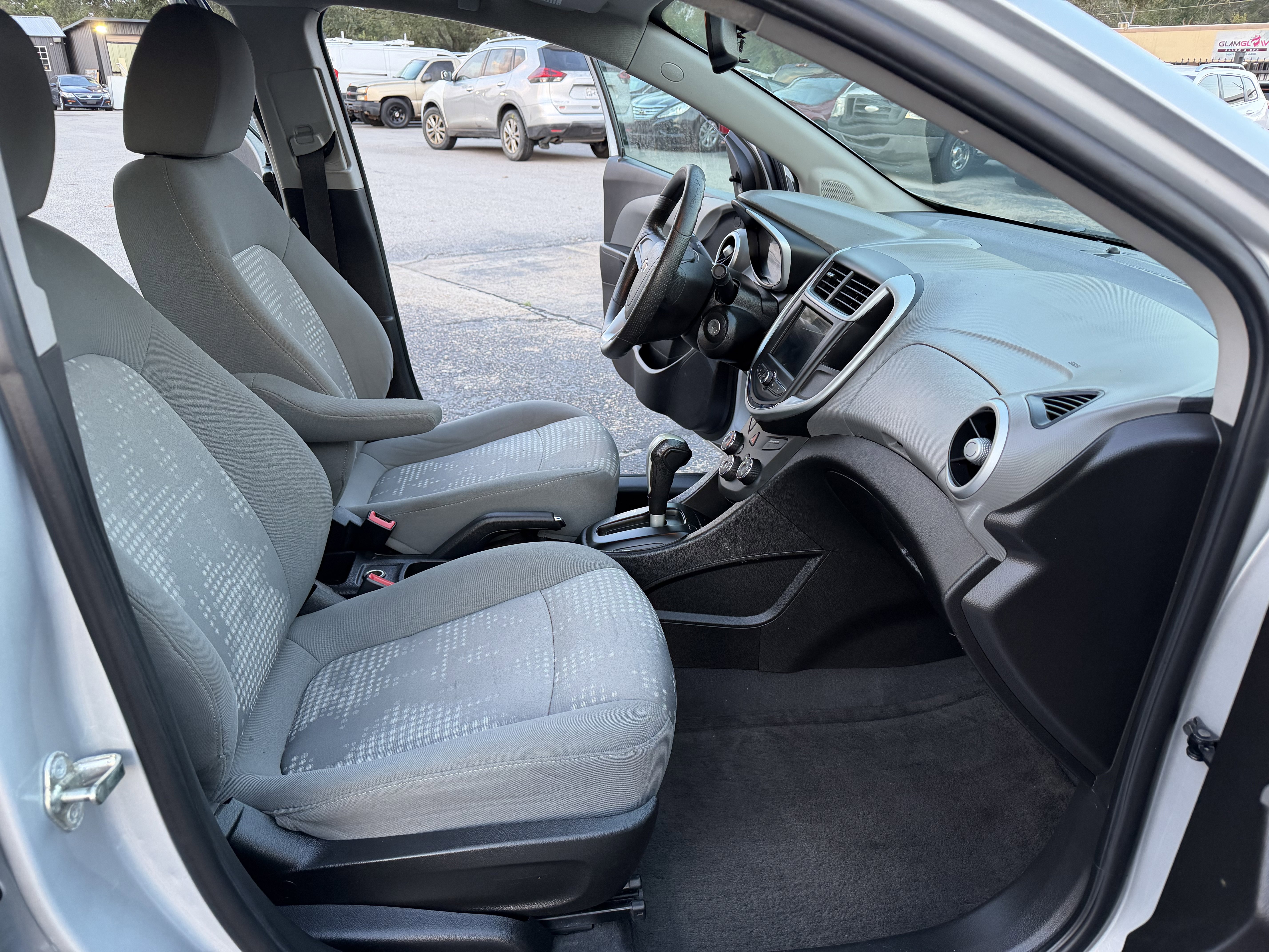 Used 2018 Chevrolet Sonic LS FWD image 14