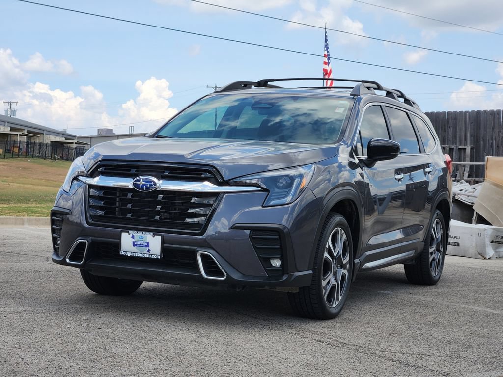 Used 2025 Subaru Ascent Touring AWD/4WD image 2