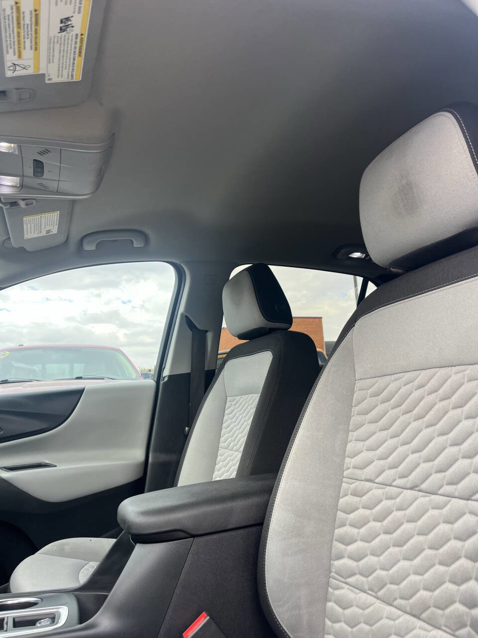 Used 2018 Chevrolet Equinox LT AWD/4WD image 15