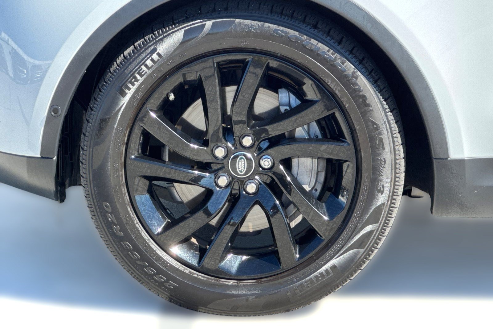 Used 2019 Land Rover Discovery SE AWD/4WD image 12