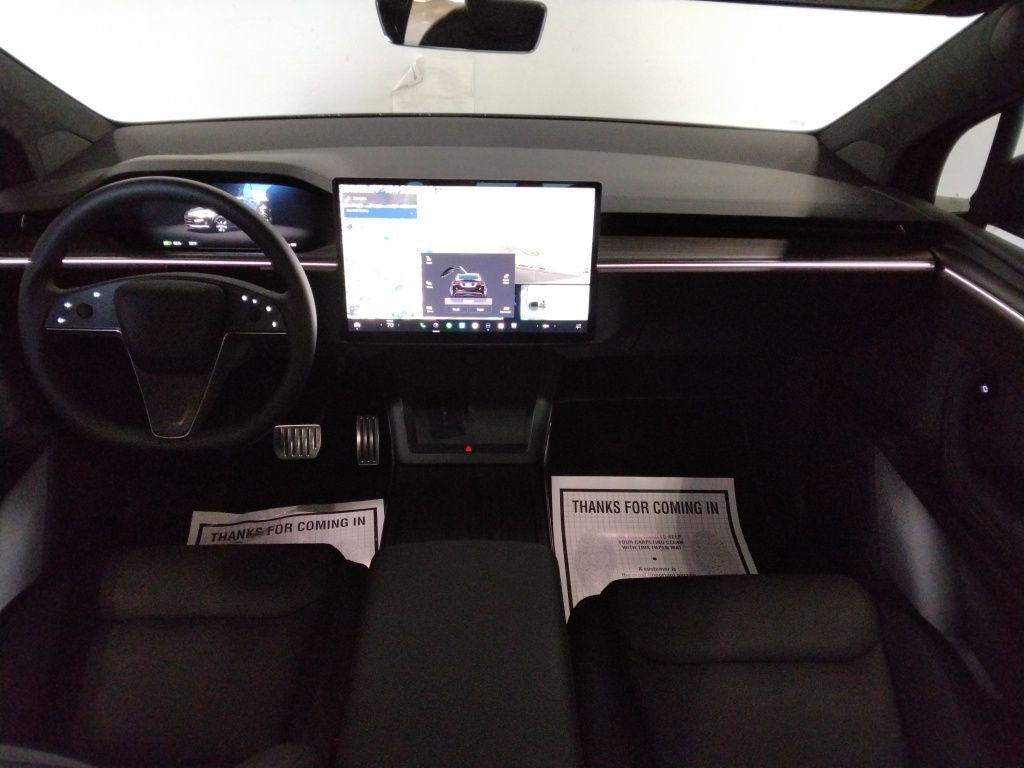 Used 2026 Tesla Model X image 32