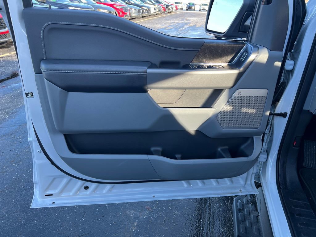 Used 2025 Ford F150 Lightning Flash image 11