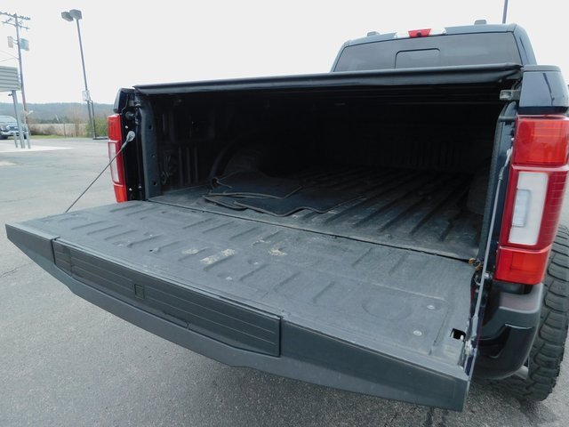 Used 2022 Ford F250 Platinum image 11