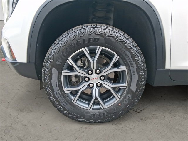 Used 2024 GMC Acadia AT4 image 14