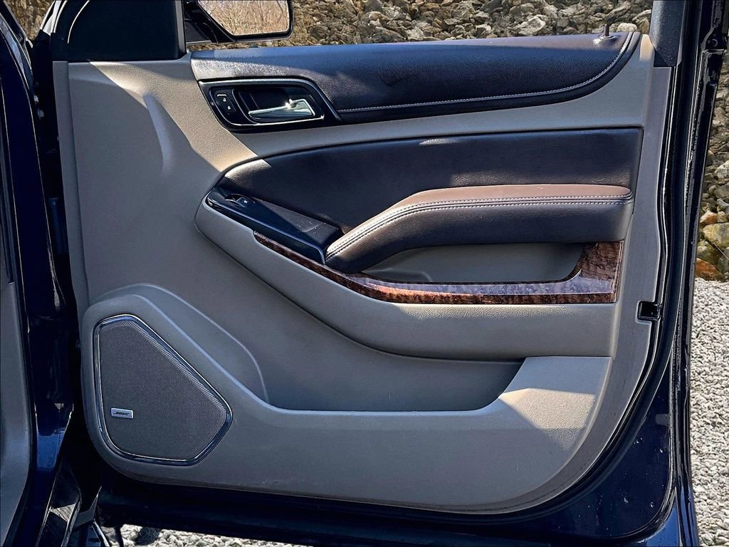 Used 2020 Chevrolet Suburban Premier image 22