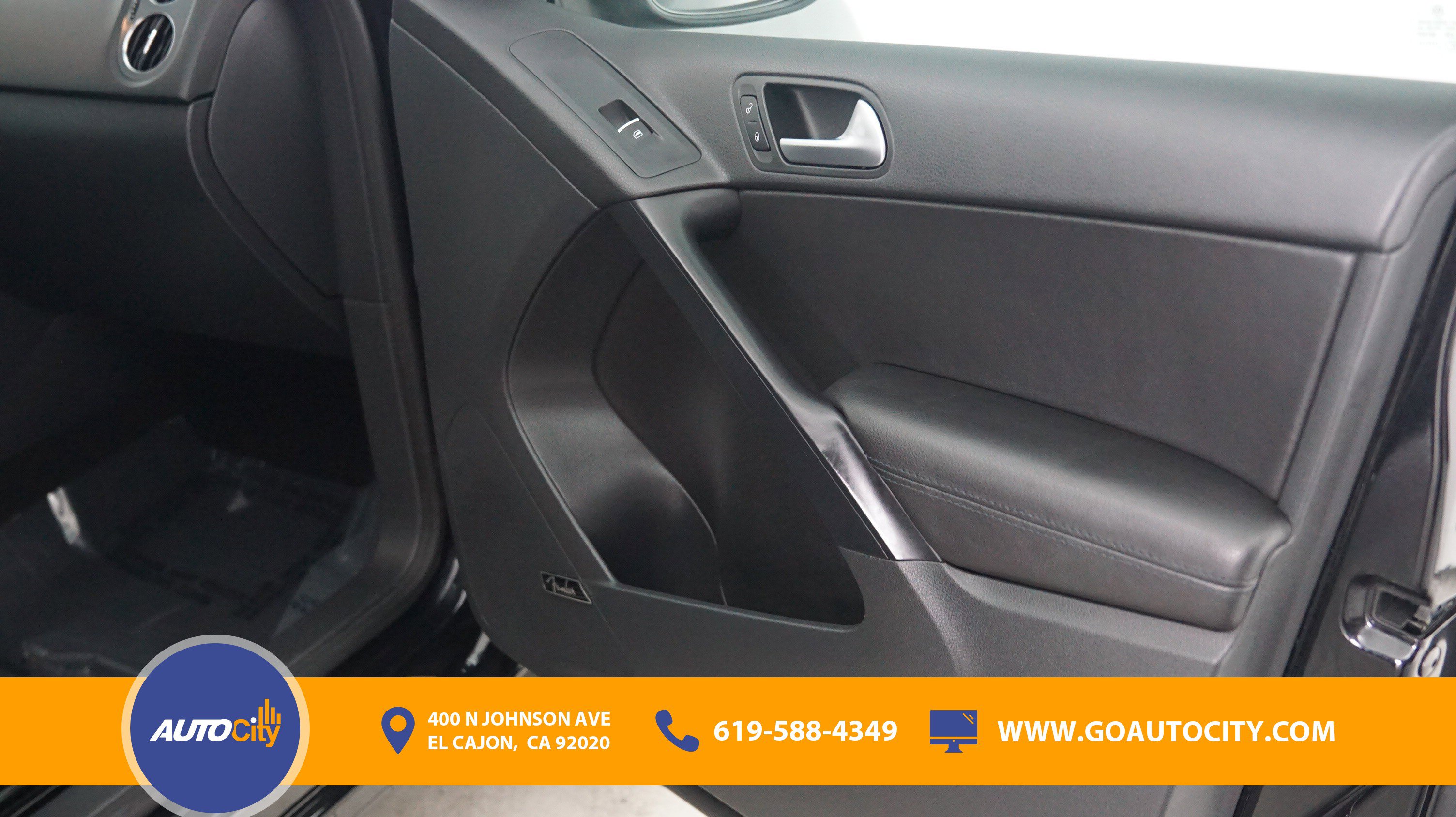 Used 2014 Volkswagen Tiguan SEL AWD/4WD image 17