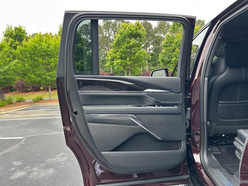 Used 2026 Cadillac Escalade IQ Sport 1 w/ LPO, Floor Liner Package AWD/4WD image 66
