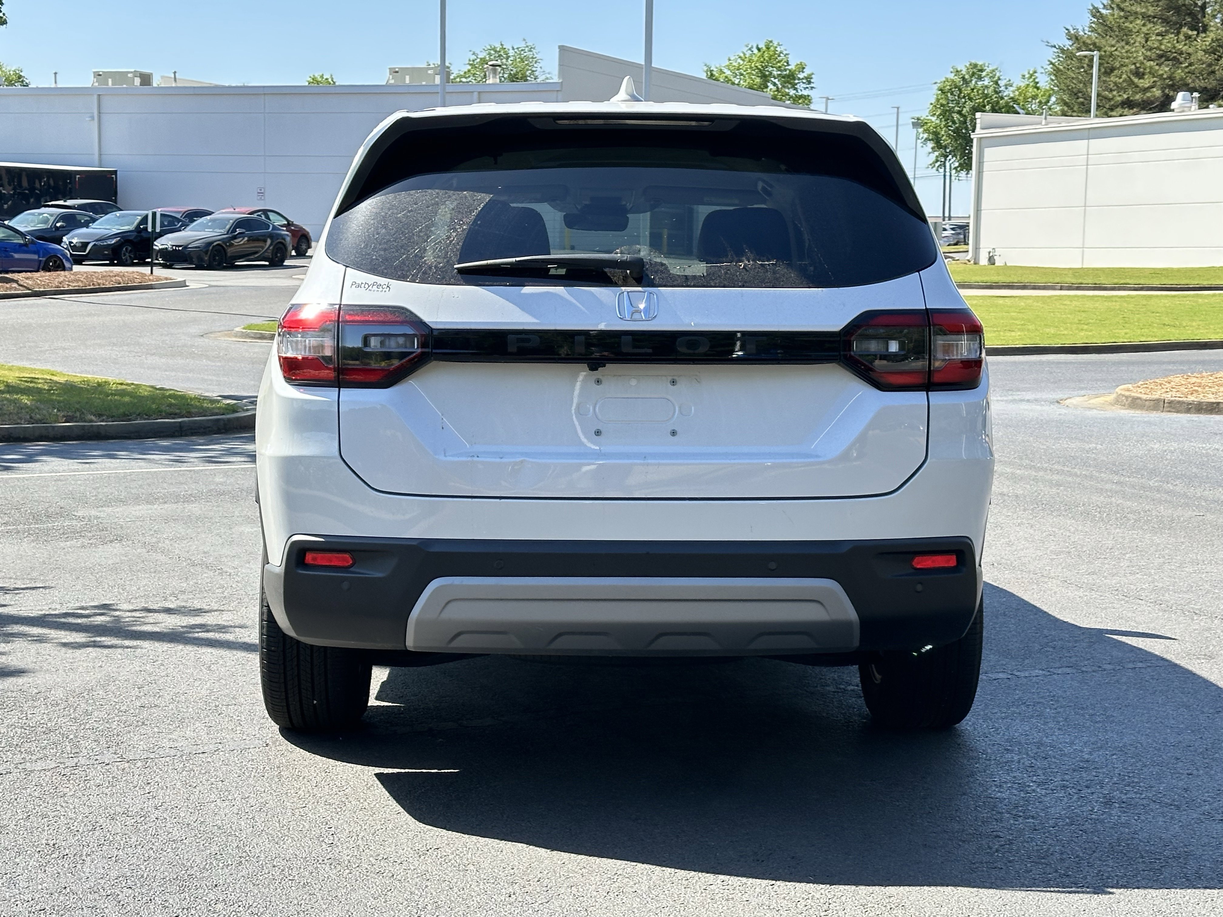 Used 2025 Honda Pilot EX-L image 11