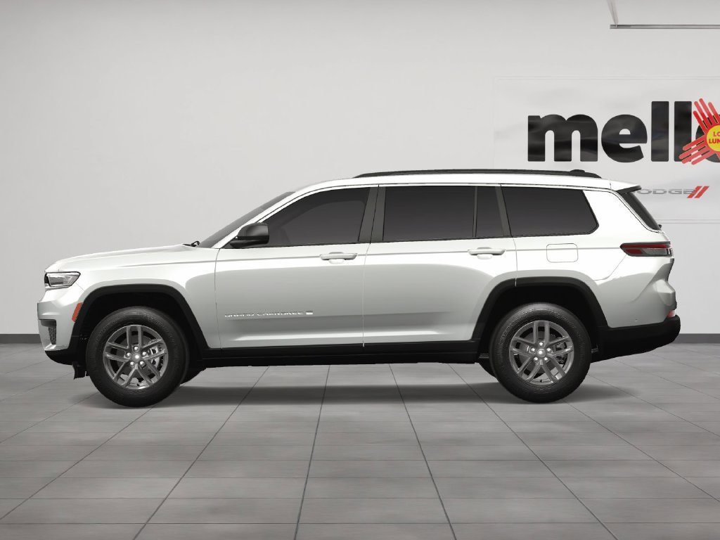 New 2025 Jeep Grand Cherokee L Laredo w/ Trailer Tow Package AWD/4WD image 2