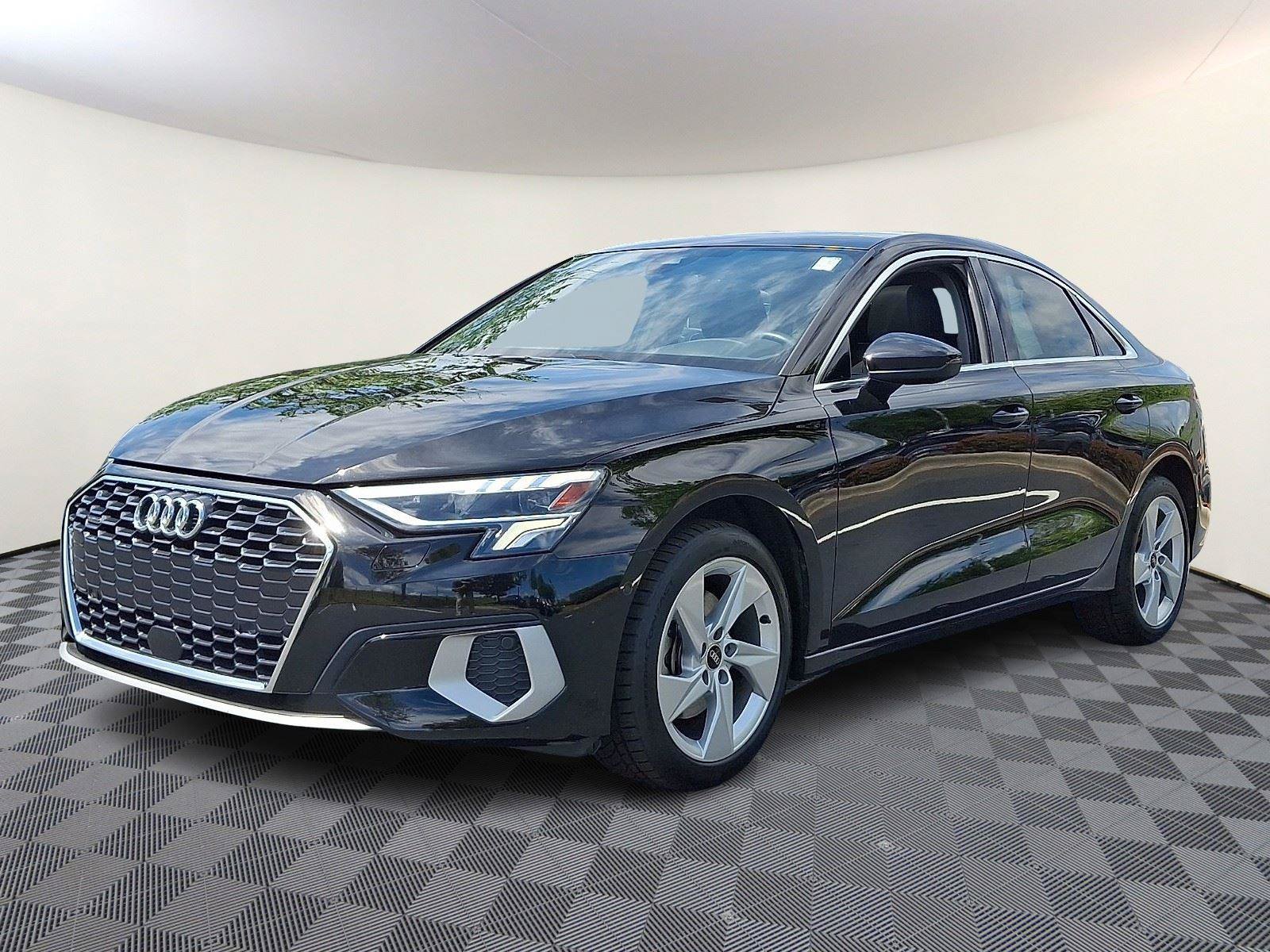 Used 2023 Audi A3 2.0T Premium Plus w/ Premium Plus Package AWD/4WD image 3