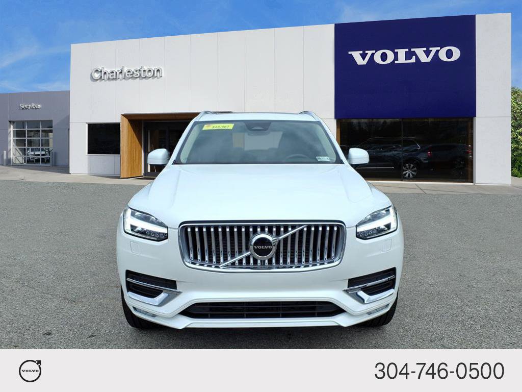 Certified 2025 Volvo XC90 B5 Core w/ Protection Package Premier AWD/4WD image 8