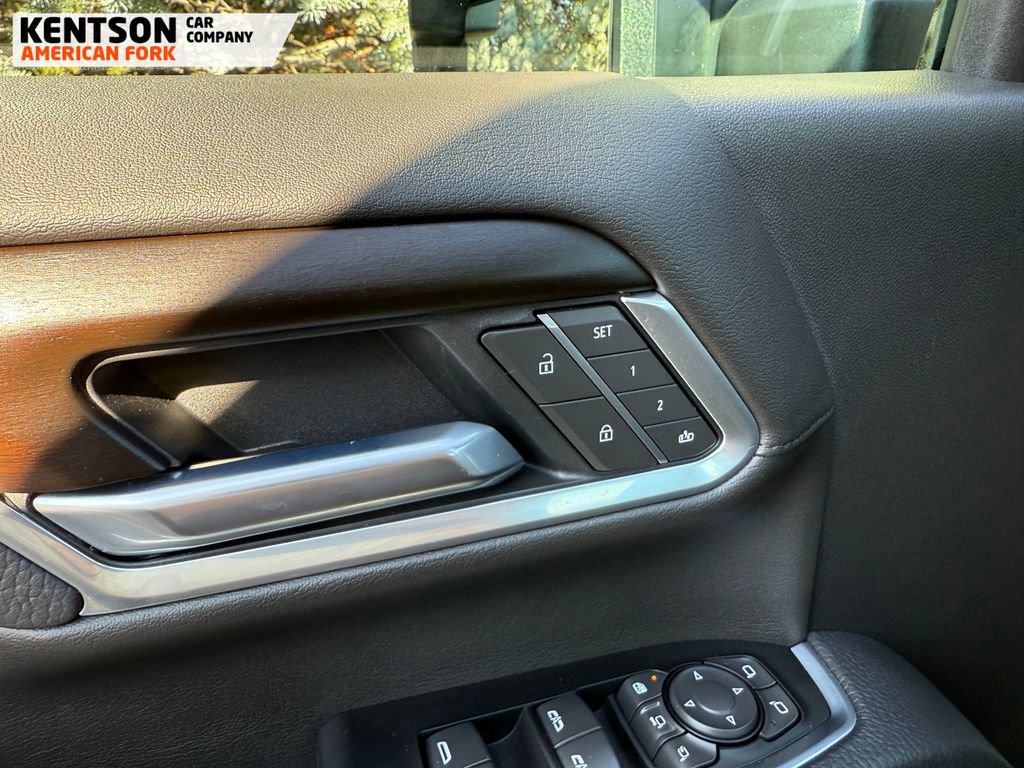 Used 2025 GMC Sierra 3500 Denali image 20