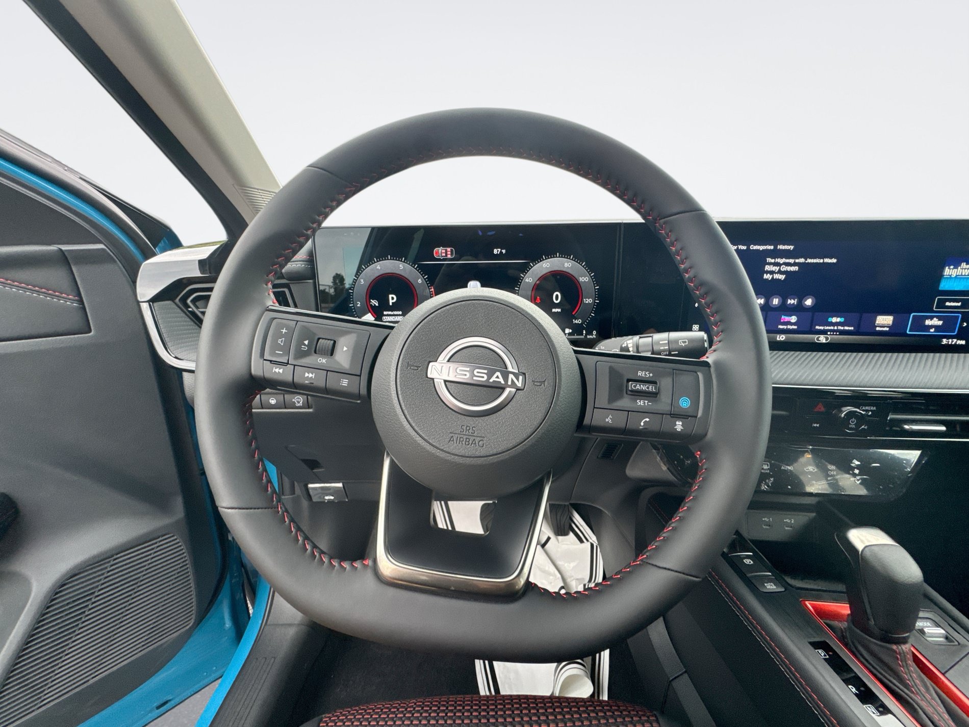 New 2027 Nissan Kicks SR FWD image 16