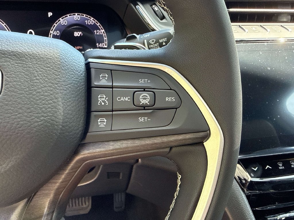 New 2027 Jeep Grand Cherokee Altitude AWD/4WD image 24