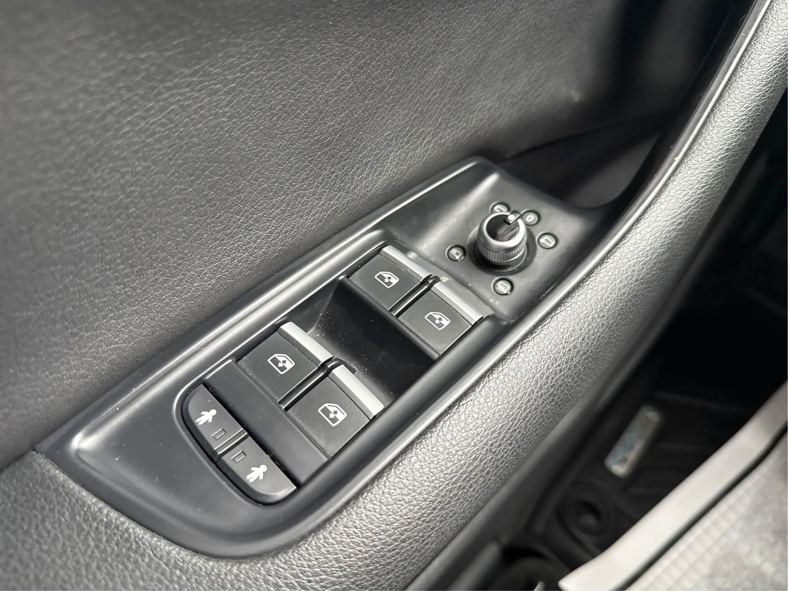 Used 2017 Audi Q7 2.0T Premium image 46