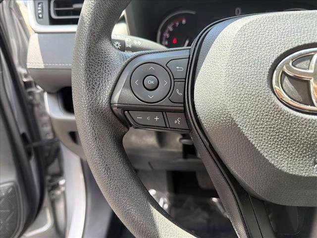 Used 2025 Toyota RAV4 XLE AWD/4WD image 15