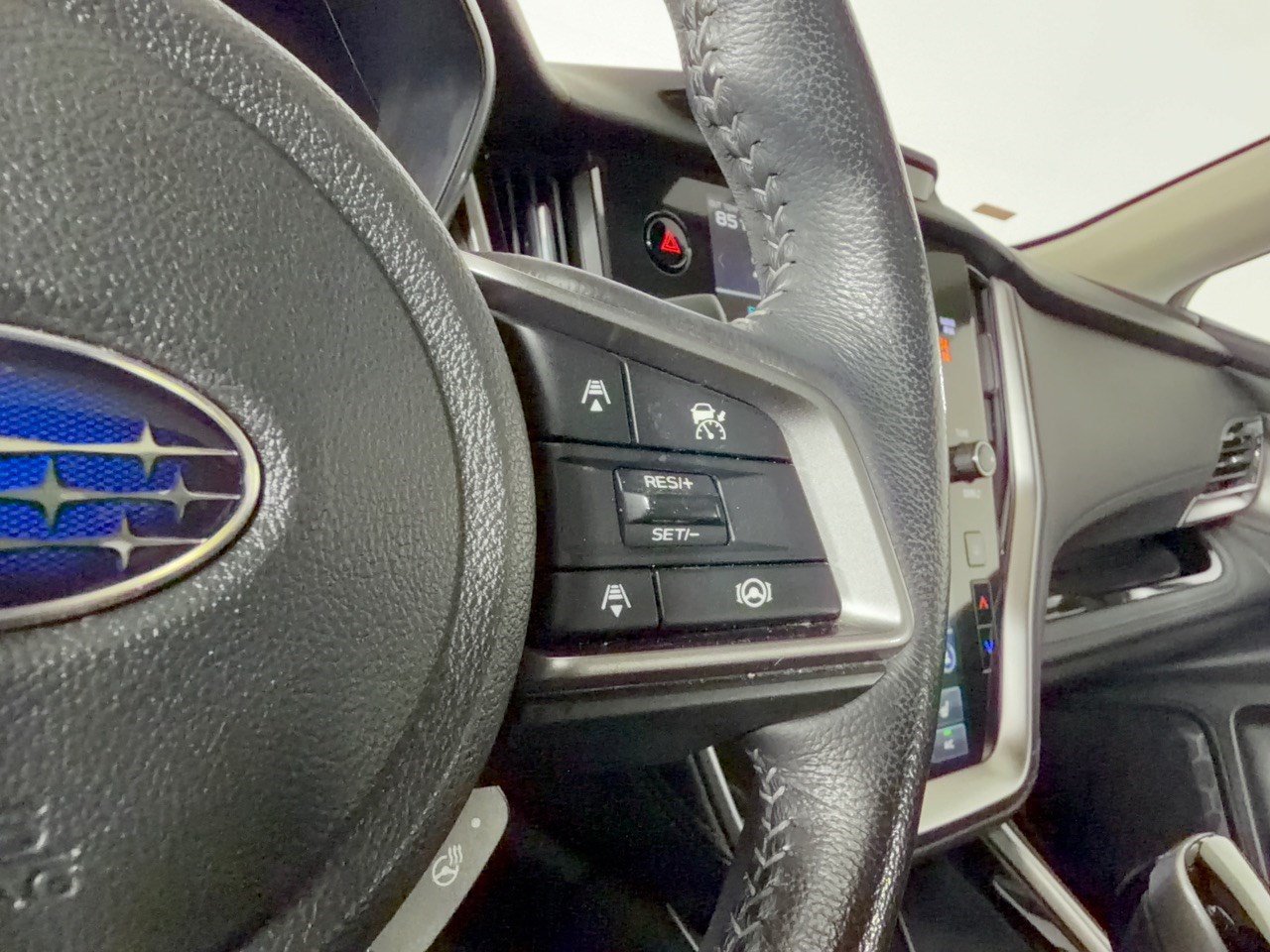 Used 2023 Subaru Outback Limited XT AWD/4WD image 19