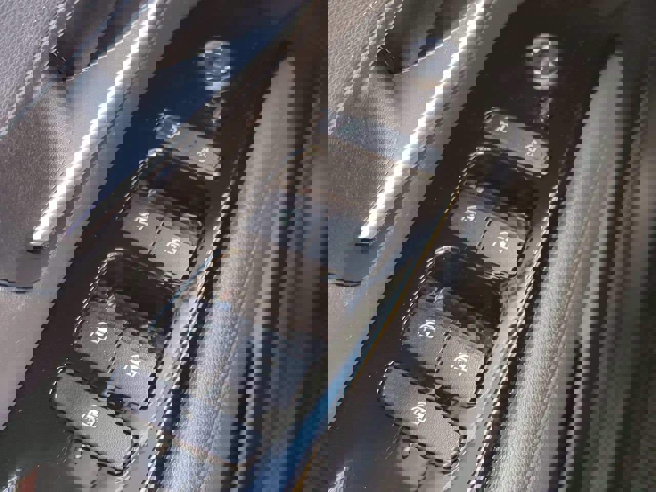 Certified 2022 Hyundai Tucson Limited image 25