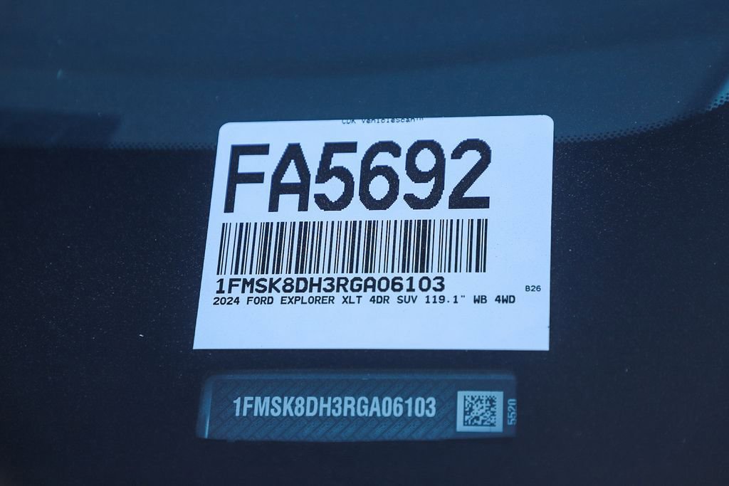 Used 2024 Ford Explorer XLT w/ Equipment Group 202A AWD/4WD image 34