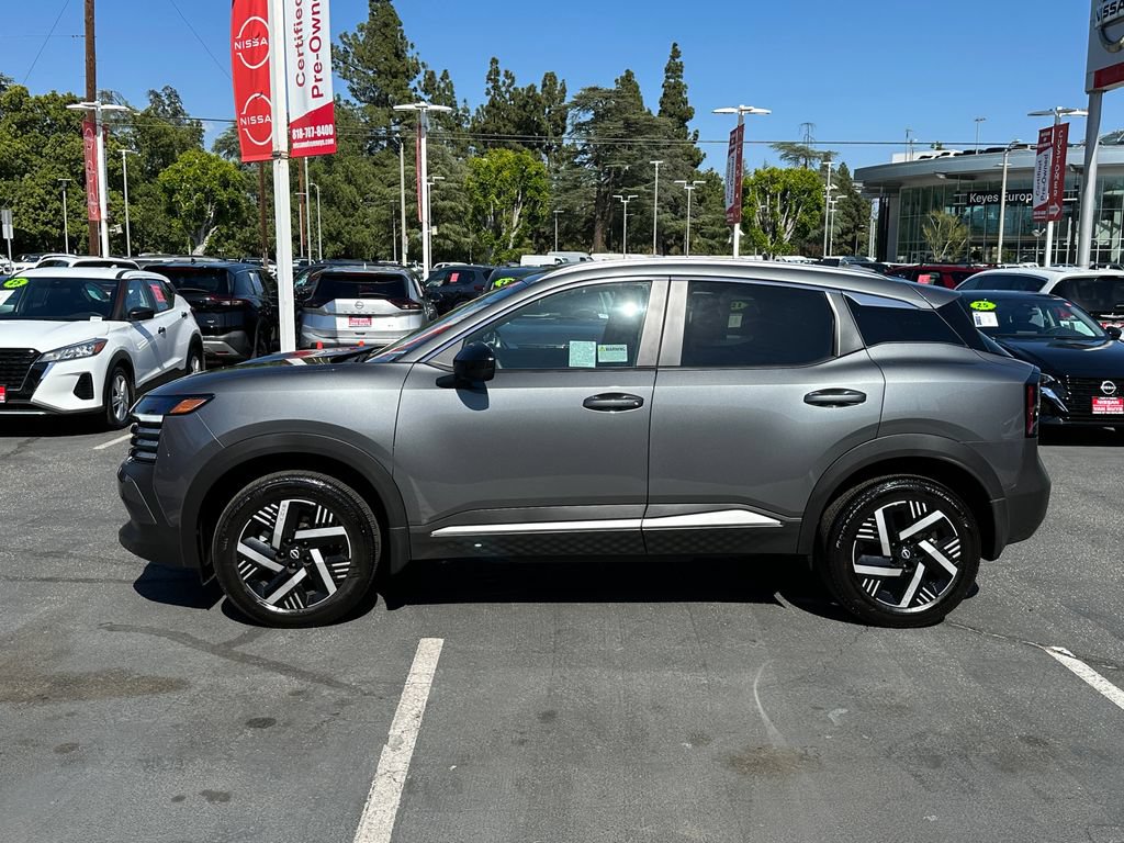 Used 2026 Nissan Kicks SV FWD image 3