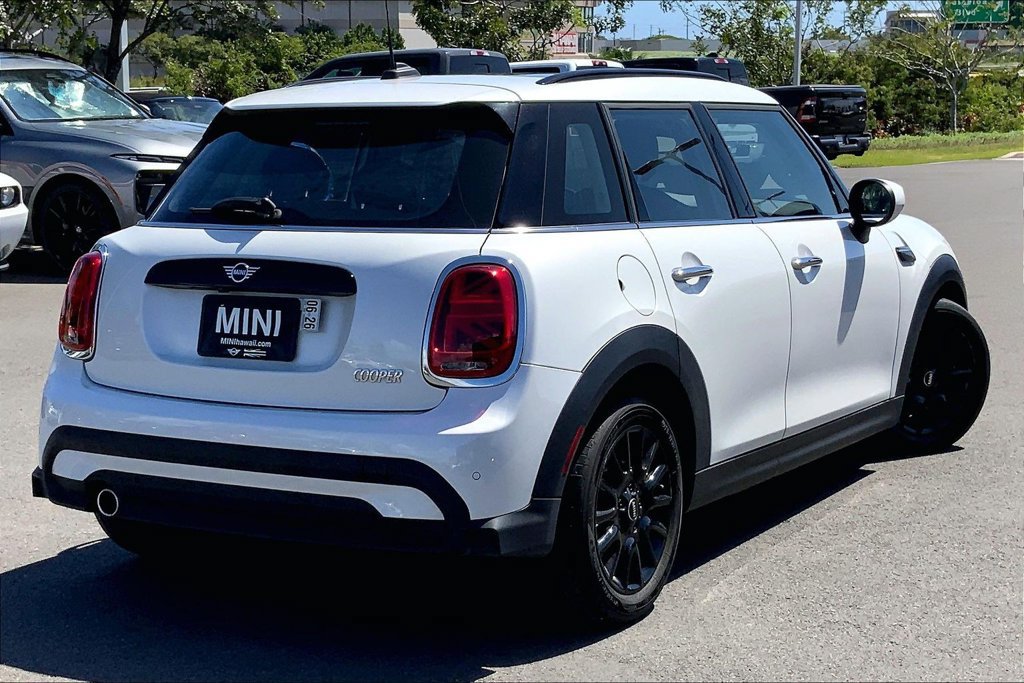 Certified 2024 MINI Cooper 4-Door Hardtop FWD image 14
