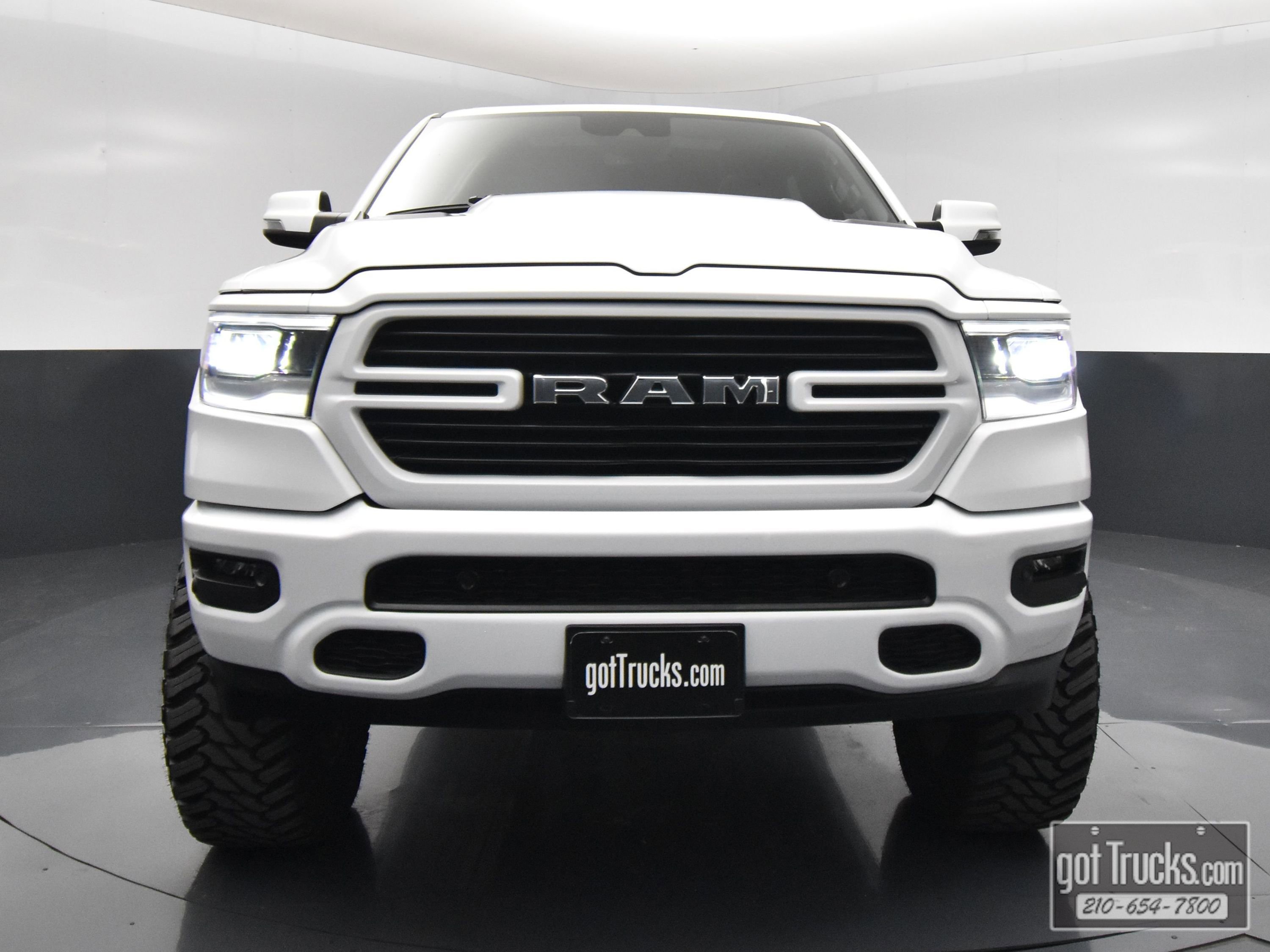 Used 2024 RAM 1500 Laramie AWD/4WD image 49