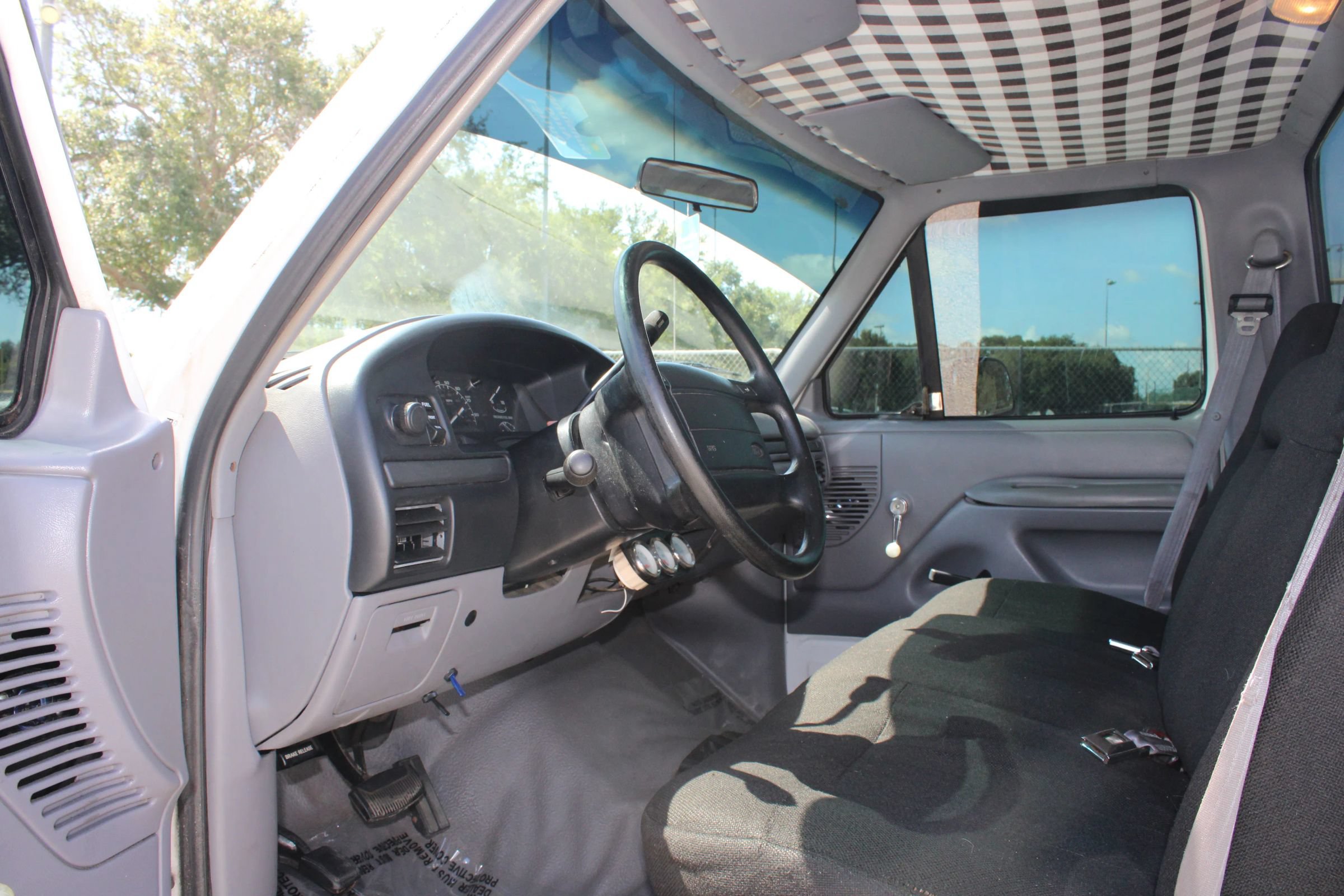 Used 1994 Ford F150 2WD Regular Cab image 13