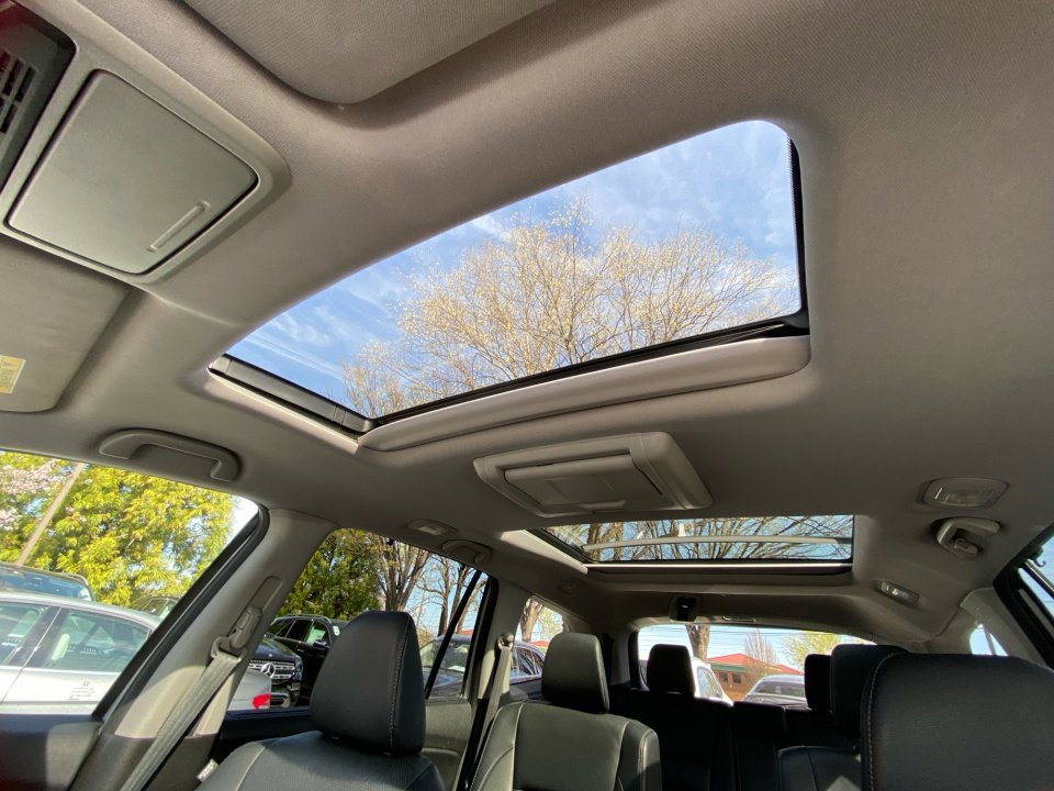 Used 2017 Honda Pilot Elite image 25