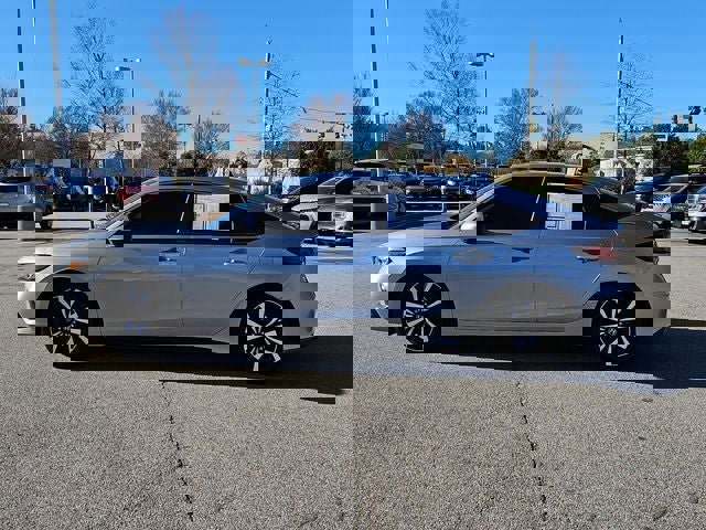 Used 2022 Honda Civic EX-L image 5