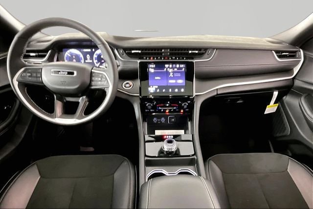 New 2025 Jeep Grand Cherokee L Altitude AWD/4WD image 5