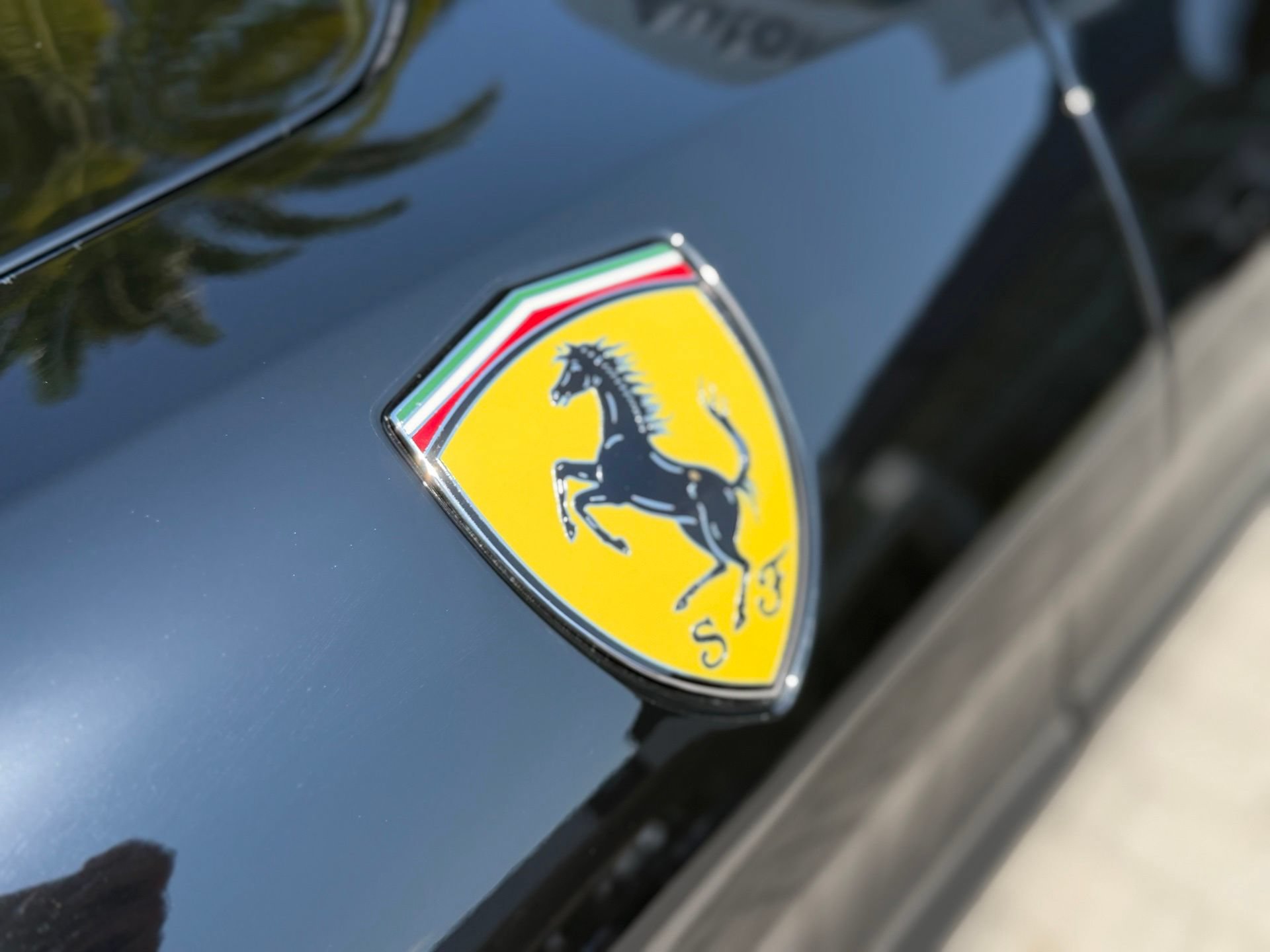 Used 2016 Ferrari California T RWD image 27