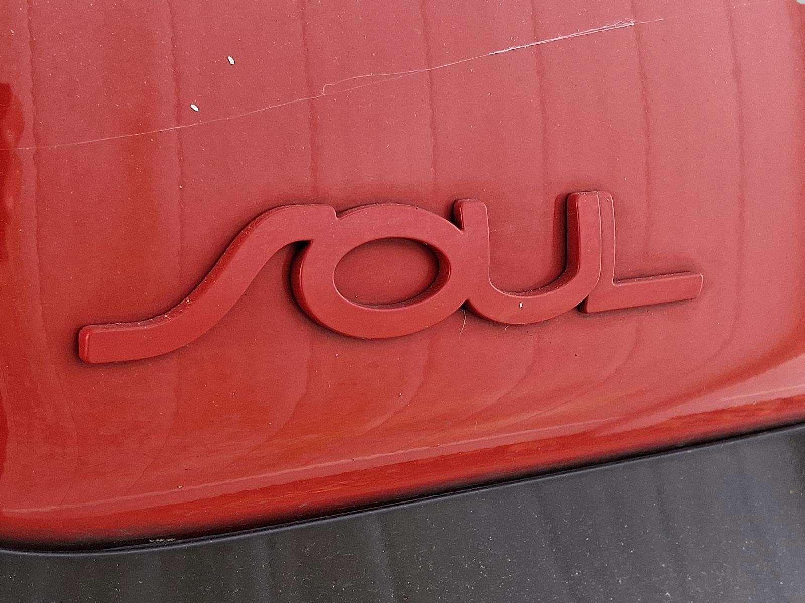 Used 2019 Kia Soul ! image 14