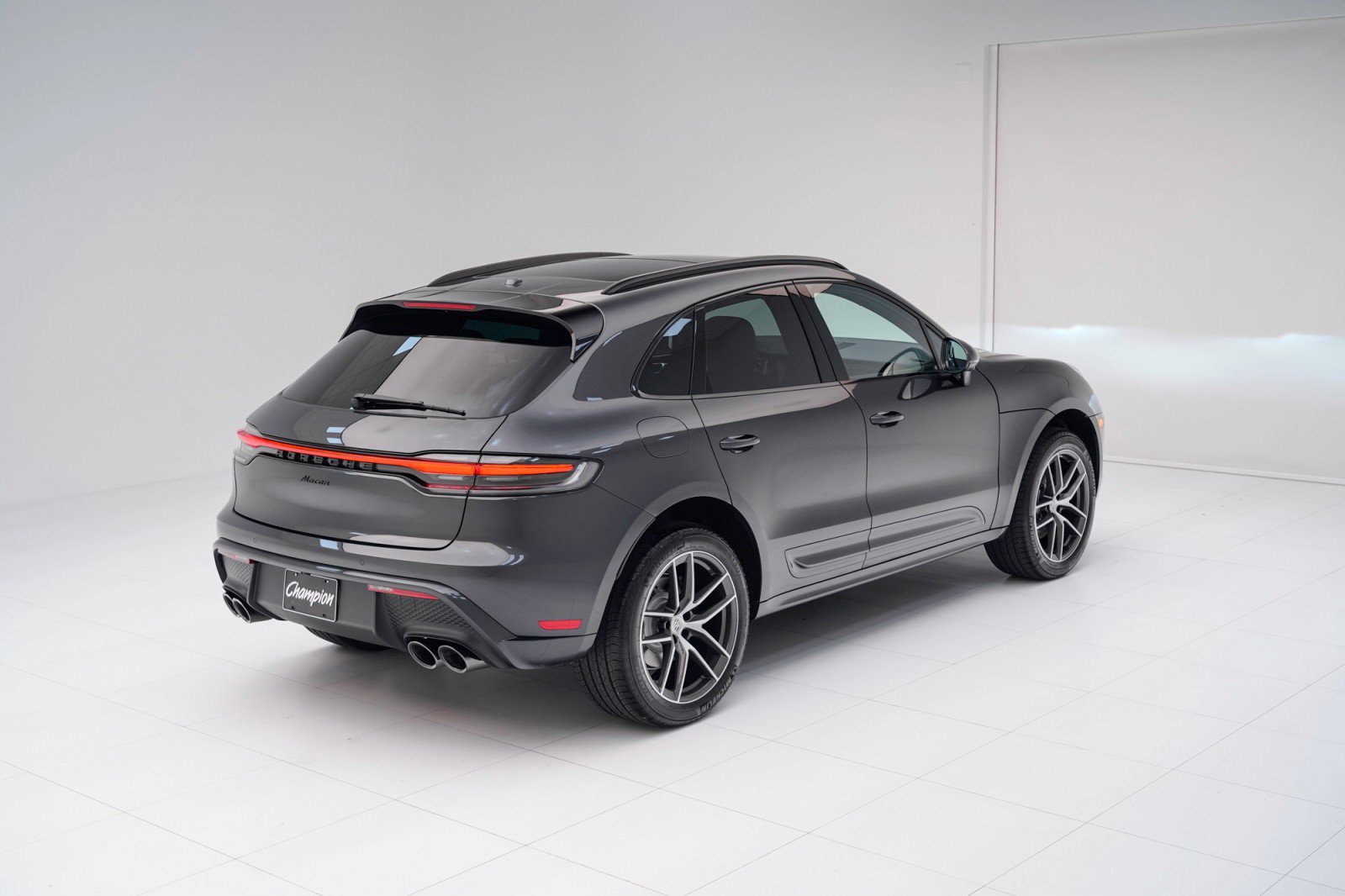 New 2026 Porsche Macan image 9