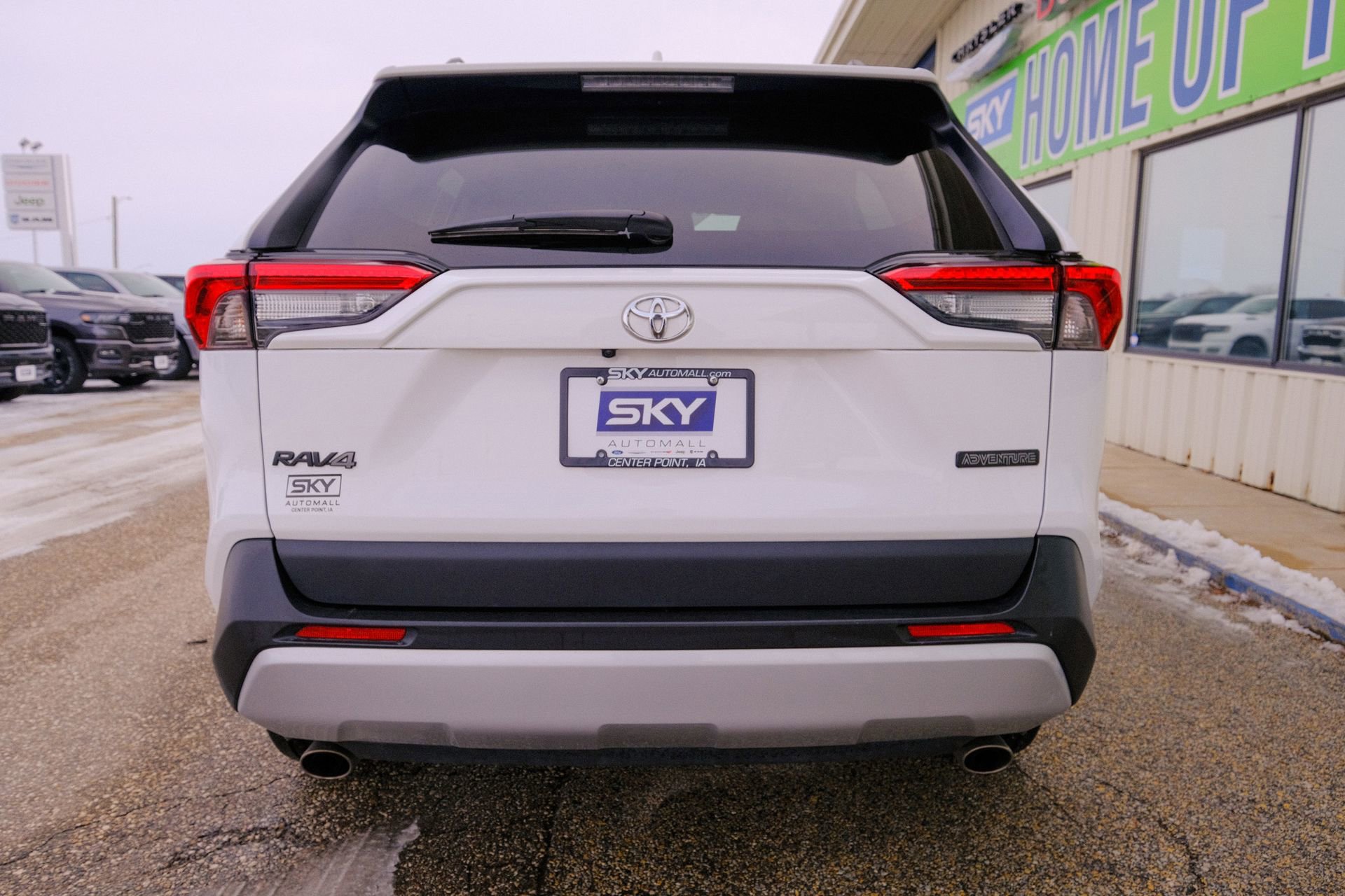 Used 2024 Toyota RAV4 Adventure image 7