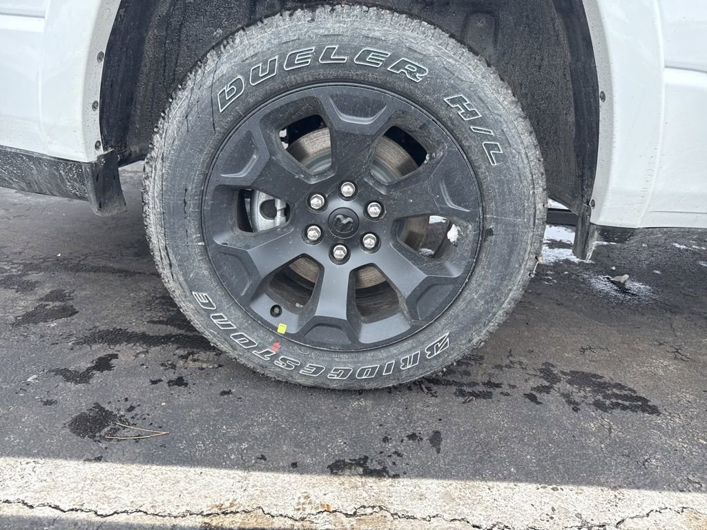 New 2026 RAM 1500 4x4 Crew Cab image 51