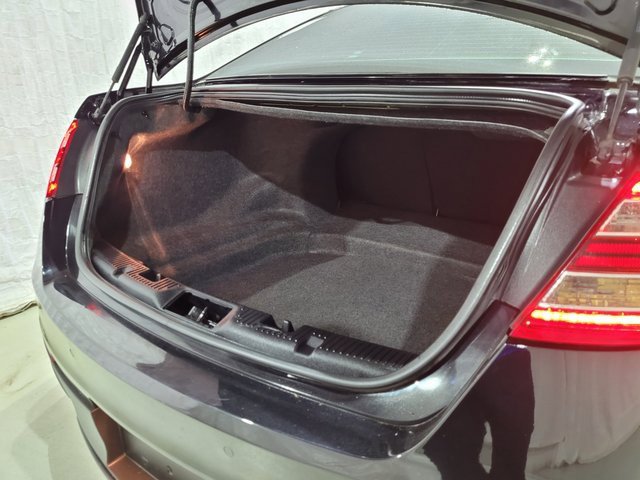 Used 2019 Ford Taurus Limited image 49