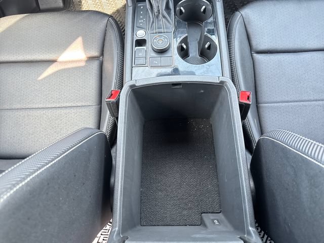Used 2023 Volkswagen Atlas Cross Sport SE AWD/4WD image 35