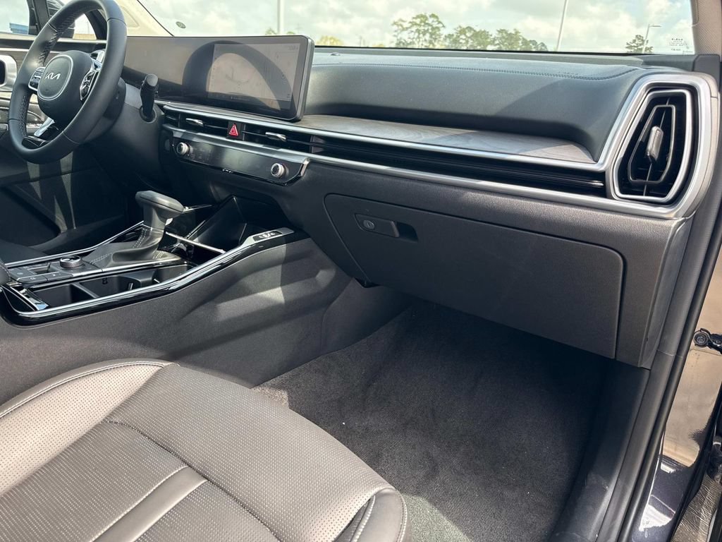 New 2025 Kia Sorento SX AWD/4WD image 17
