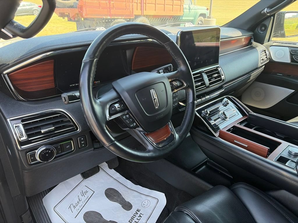 Used 2020 Lincoln Navigator Reserve w/ Luxury Package AWD/4WD image 10