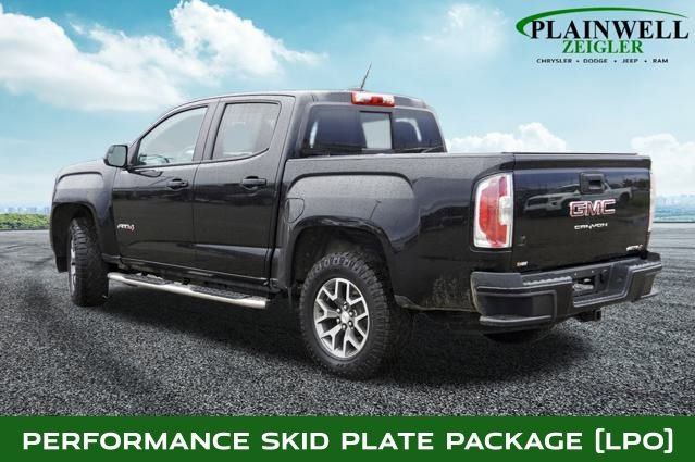 Used 2022 GMC Canyon AT4 image 2