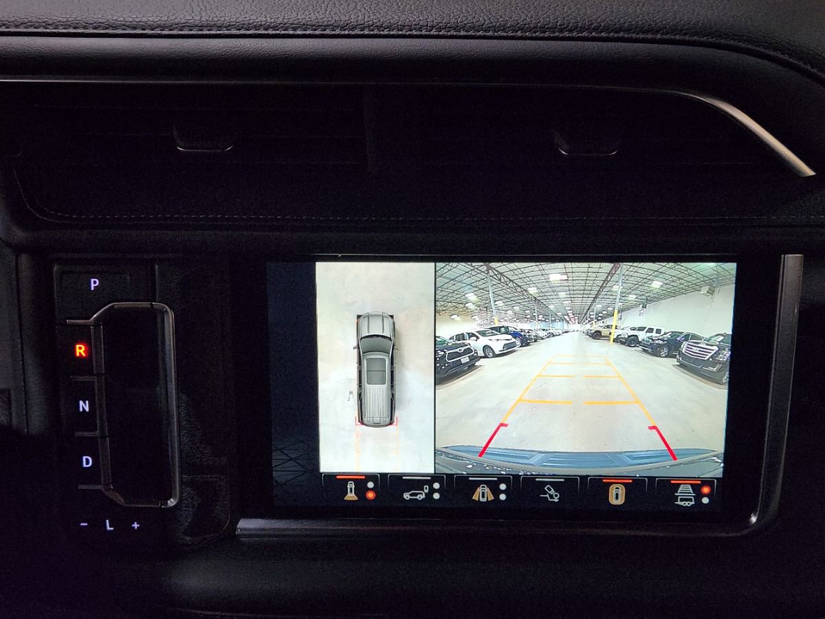 Used 2024 GMC Yukon Denali w/ Advanced Technology Package image 39