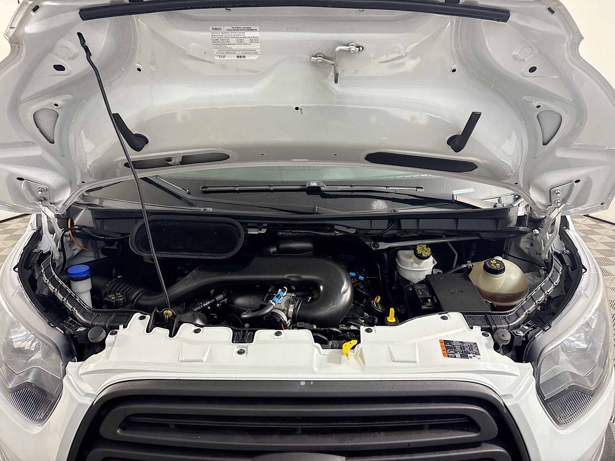 Used 2017 Ford Transit 350 XL image 34