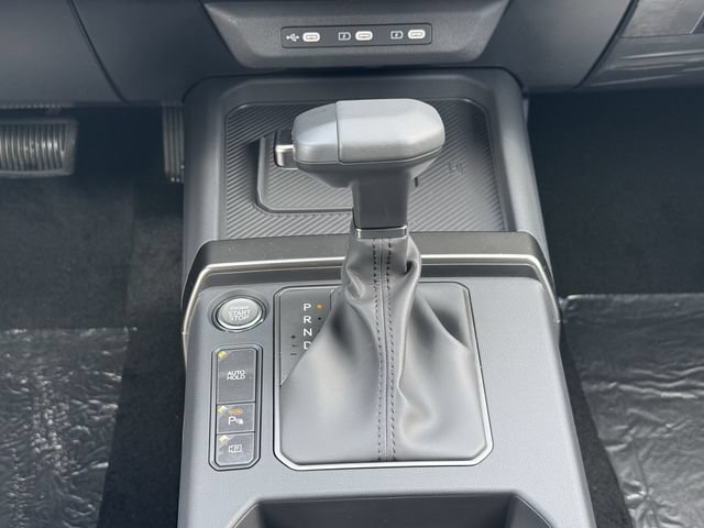 New 2027 Kia Seltos X-Line S w/ X-Line S Premium Package AWD/4WD image 18