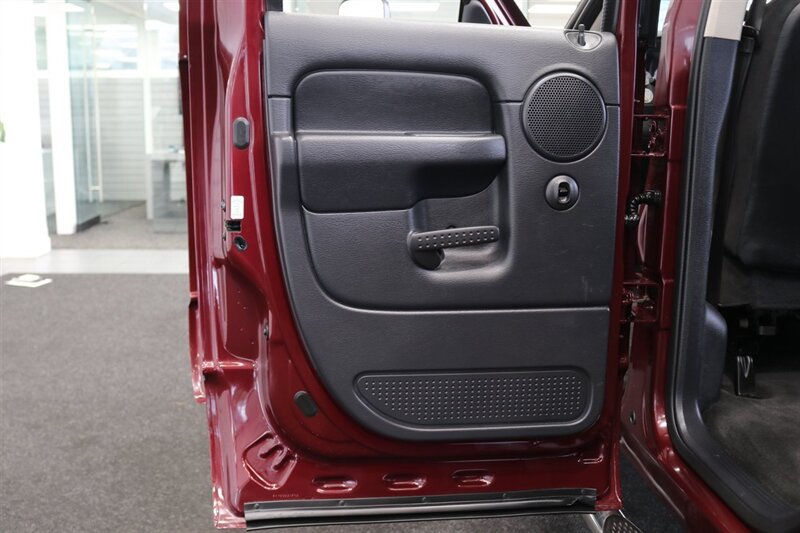 Used 2003 Dodge Ram 3500 Truck 4x4 Quad Cab DRW image 60